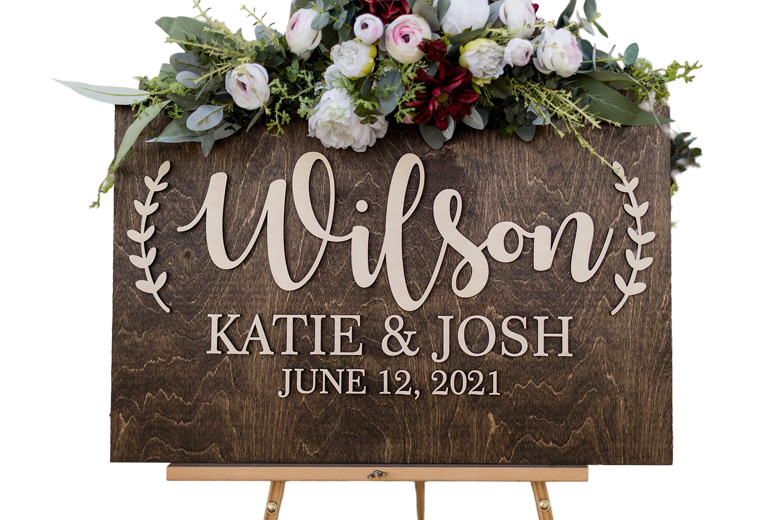 3D personalized welcome sign for weddings with laurels in natural birch wood