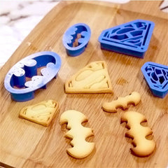 Anyana fondant cutters for Batman and Superman