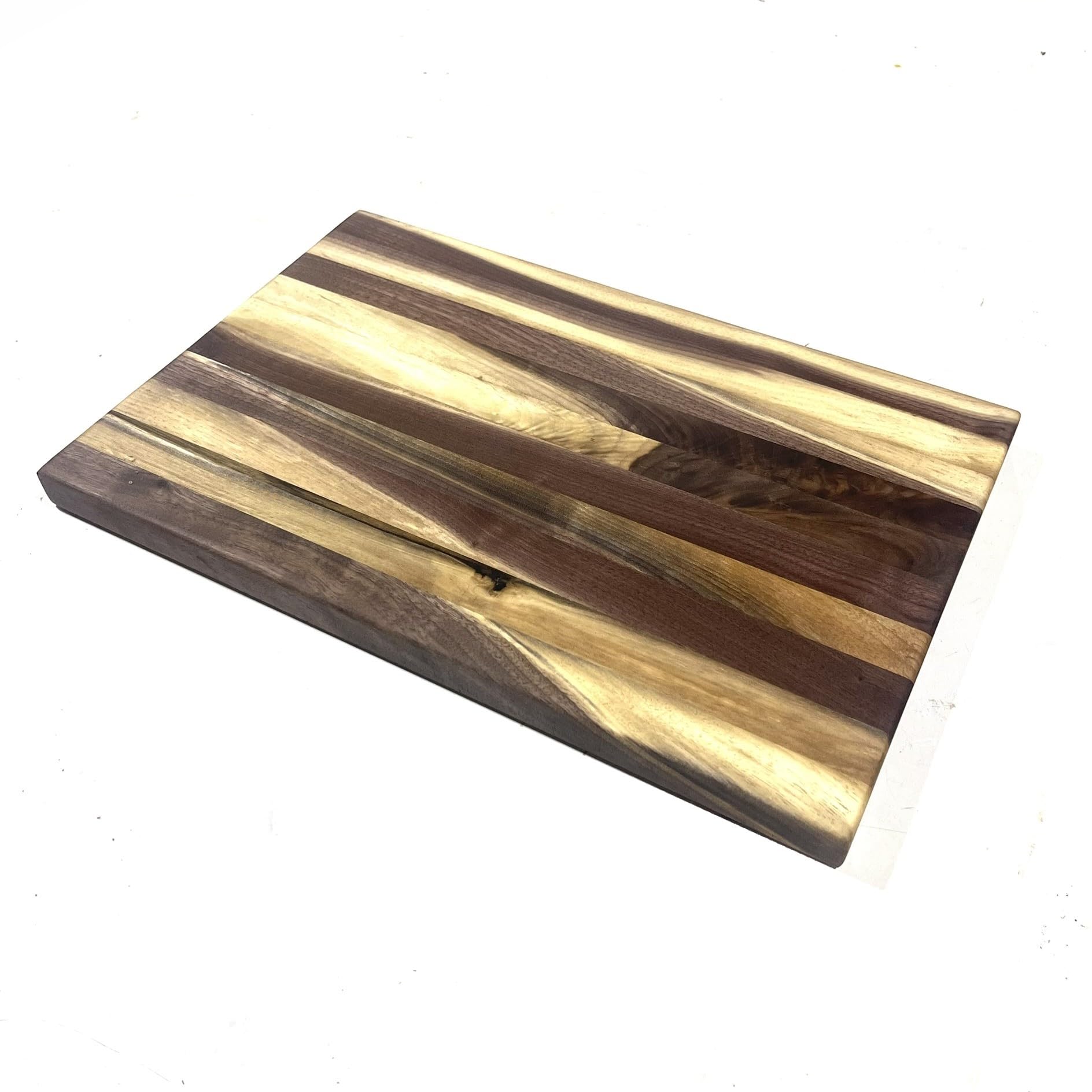 Black Walnut cutting board 15x10 with sapwood from Michigan