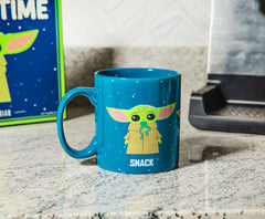 Star Wars Mandalorian mug featuring Baby Yoda design