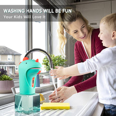 Touchless foaming dispenser with PIR sensor