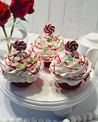 Set of 3 fake cupcakes for display