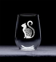 etched sitting cat design on stemless wine glass