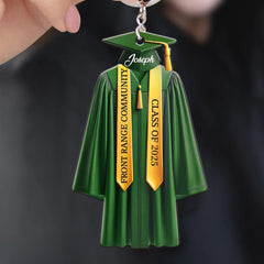 Keepsake keyring for high school and college graduates