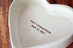 Earthenware keepsake box measuring 3 1/2 L x 3 W x 1 1/2 H