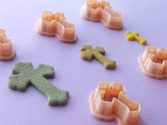 Wide base cross cutter with 0.4mm edge for clean cuts