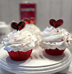 One fake cupcake by Dezicakes for display