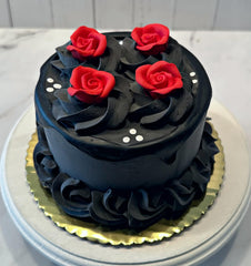 6x4 inch fake cake on 7 inch cake board image