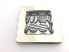 Magnets showing four patterns in set