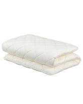 FULI Japanese Futon twin white foldable shikibuton on tatami floor