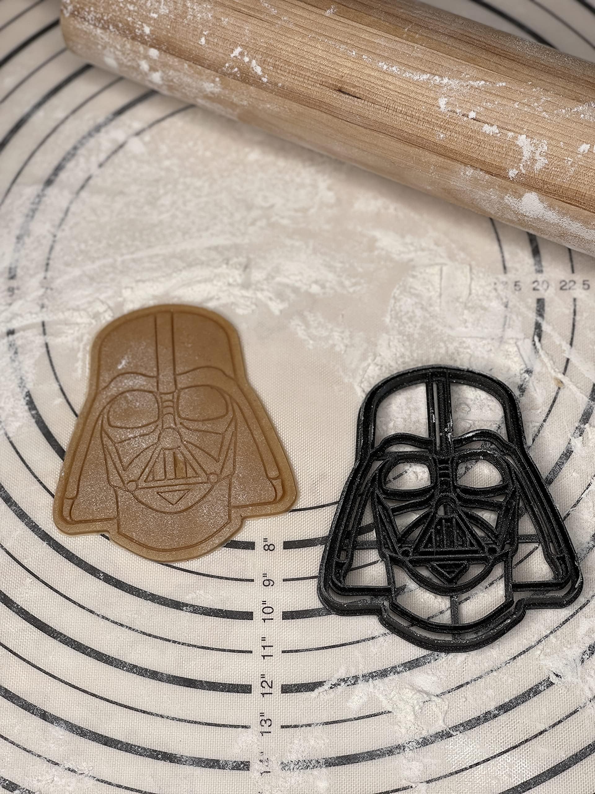 Galaxy Wars Vader Sith Lord helmet cookie cutter close up