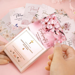 Natural scented soy candle included in gift set