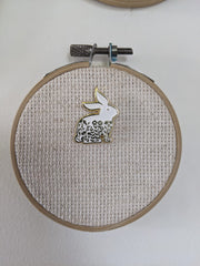 Needle Minder with two magnets for embroidery