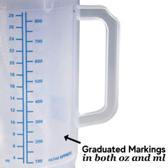 Graduated up to 28 oz carafe with built-in straw