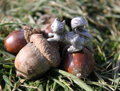 Hastings Pewter Mini Squirrel Figurine 7/8 inch high