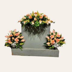 Headstone saddle frame with four legs