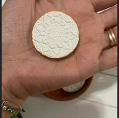 Approximately 1 inch diameter diffuser stones for oil diffusion