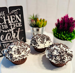 Approx 3.5 inch wide by 3.5 inch tall cupcake
