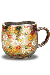 Kutani Porcelain Yakiware mug with gold flower pattern