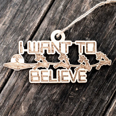 Maple wood ornament 6x3in detail