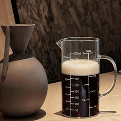 Wide mouth borosilicate glass measuring cup easy to clean