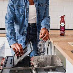 8.8oz Febreze Cranberry Crumble spray packaging