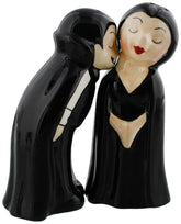Pacific Giftware Vampire Love at First Bite salt and pepper set image 1