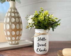 Pint 16 oz regular mouth jar with floral arrangement