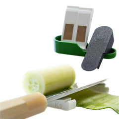 Portable food assistant with compact size