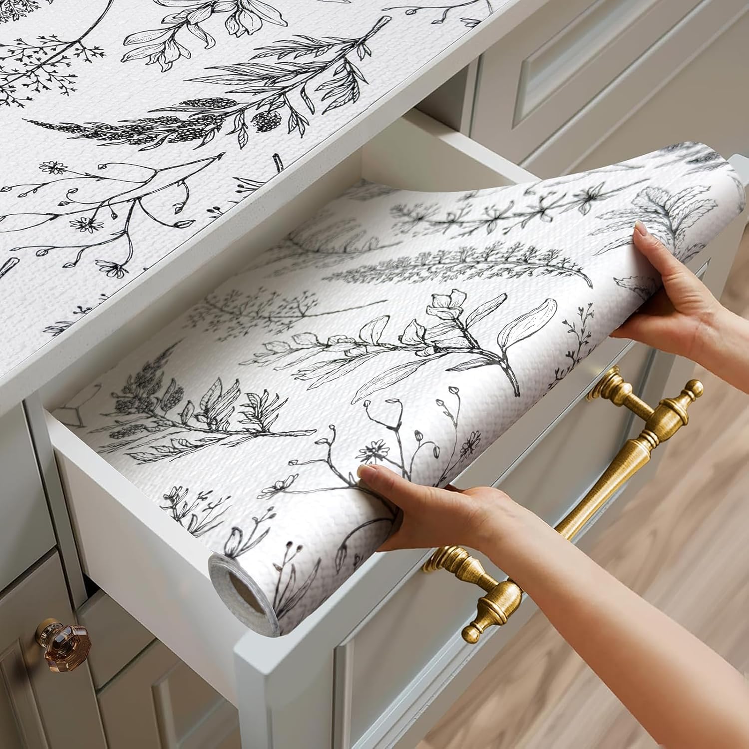 Quttisay shelf liner non adhesive on a drawer