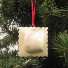 Italian foodie ornament with 2x2 inch footprint and 3/4 inch depth