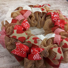 Red burlap jute wreath detail on front