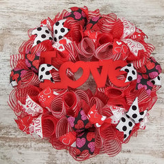 Removable Love sign centerpiece on wreath