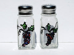 Handmade decorative salt pepper shaker set for kitchen decor and gifting