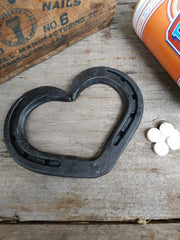 Standard size wall decor horseshoe heart