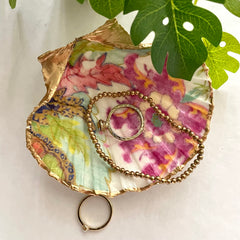 Natural seashell trinket dish measures 3.5 to 4 inches
