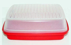 Tupperware Jr Season Serve Red fruit storage container with grills.