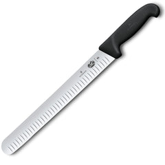 Granton blade reduces sticking on Victorinox knife