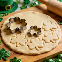 VTUGP three leaf clover mini cookie cutter