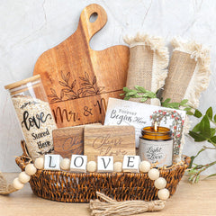 Wedding gifts for couples 2026 basket in gift set