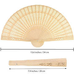 Wedding favors sandalwood fans from Wobe in natural scent