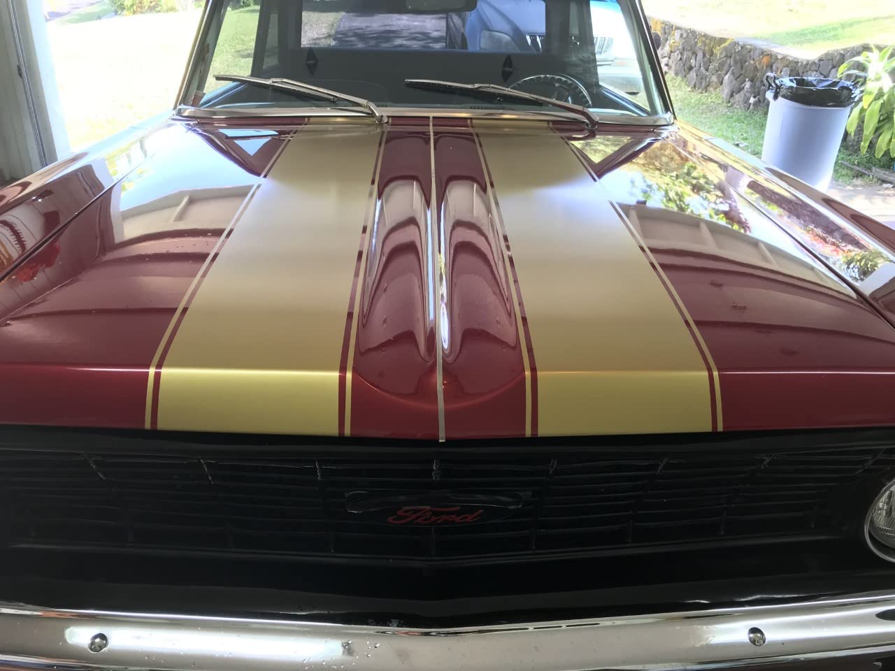 Indoor and outdoor pinstripe use on autos boats bikes motorcycles or displays
