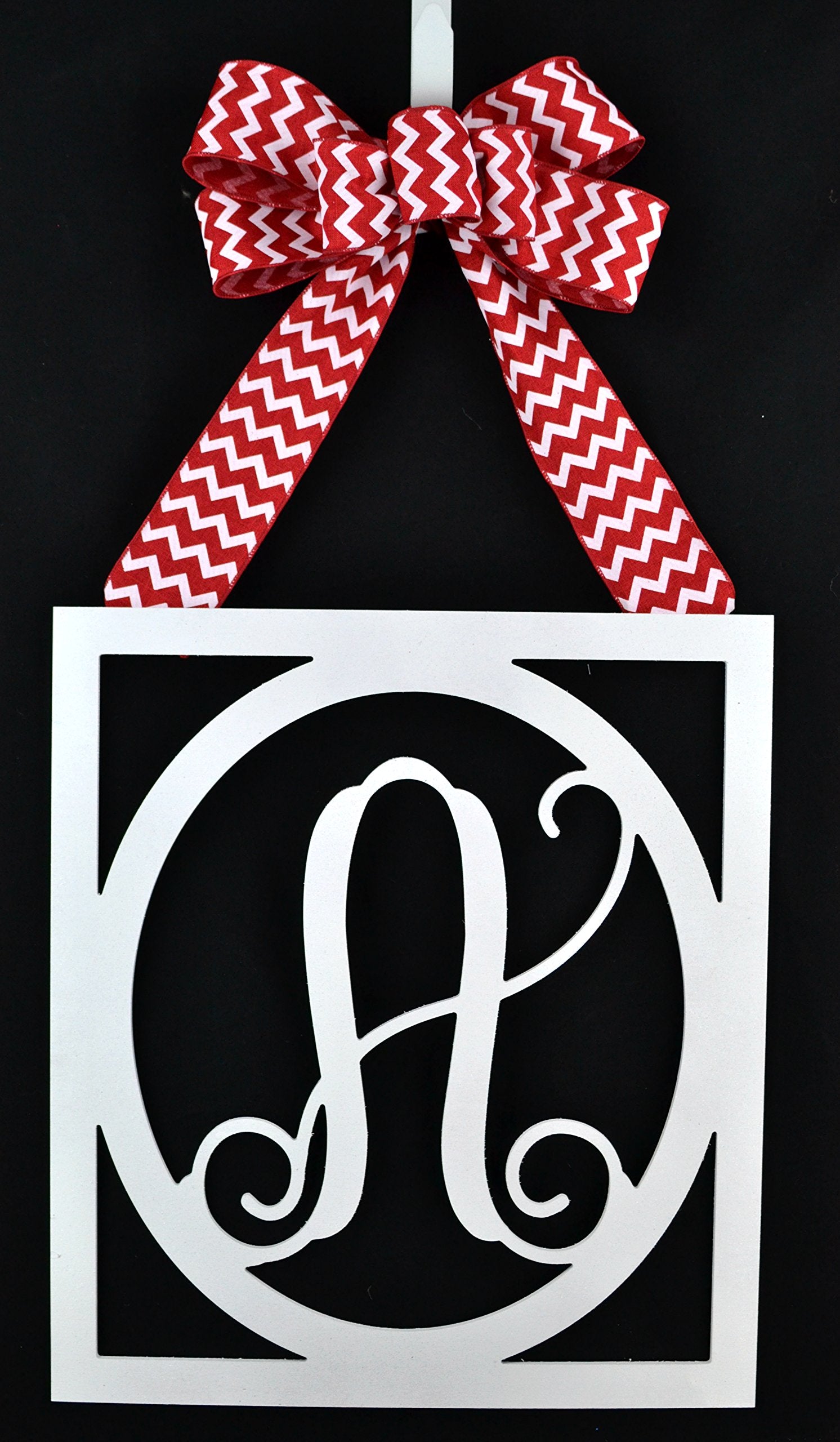 18 inch door hanger with bow as pictured
