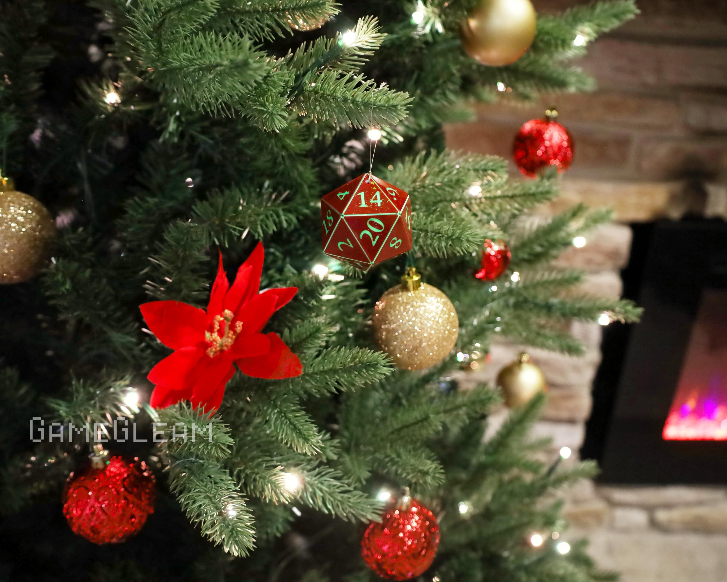 2 inch D20 ornament with hanging thread