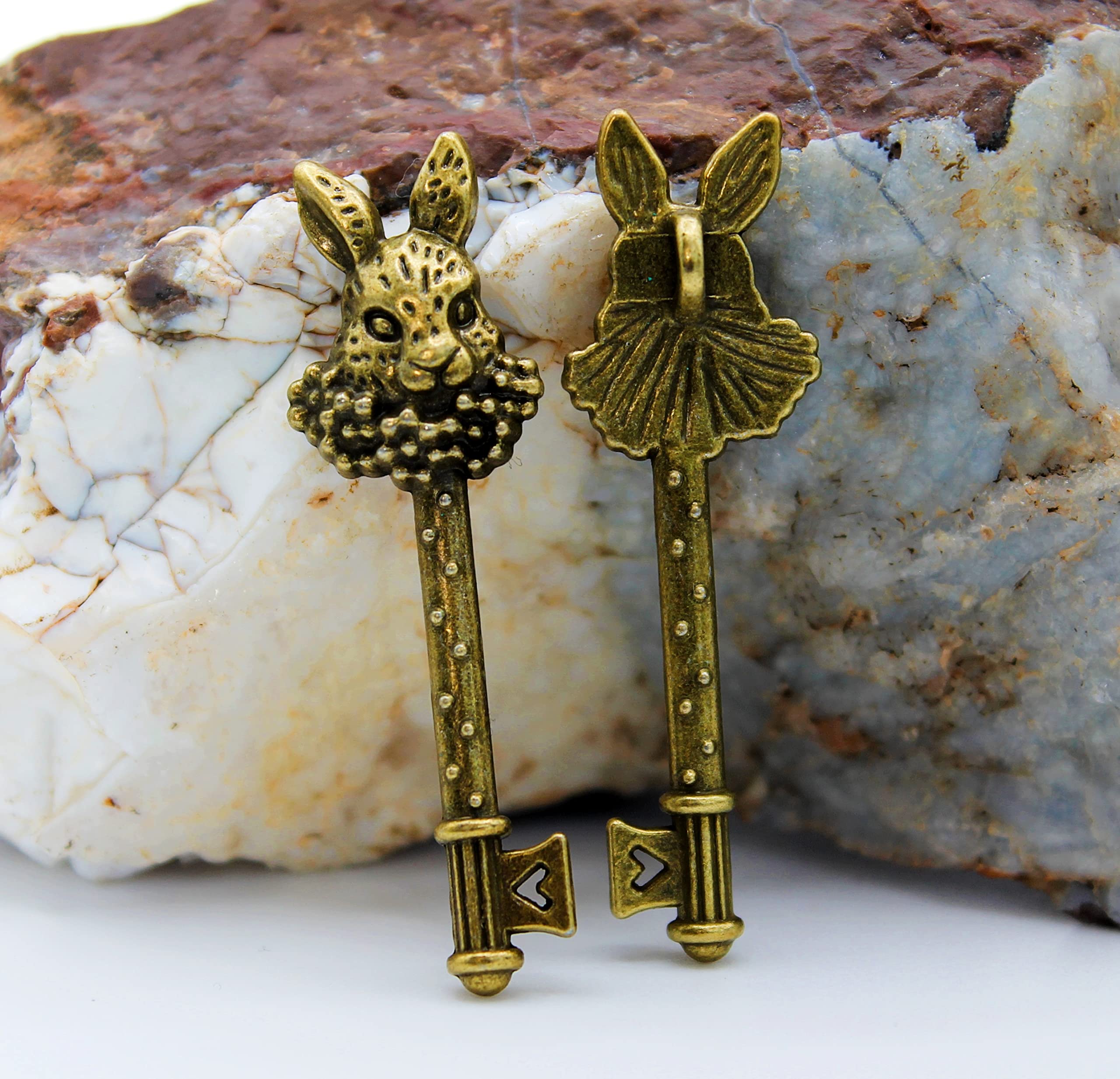 2pc Easter bunny keys for vintage Easter decor