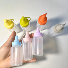 Eight 30ml mini condiment squeeze bottles in green color