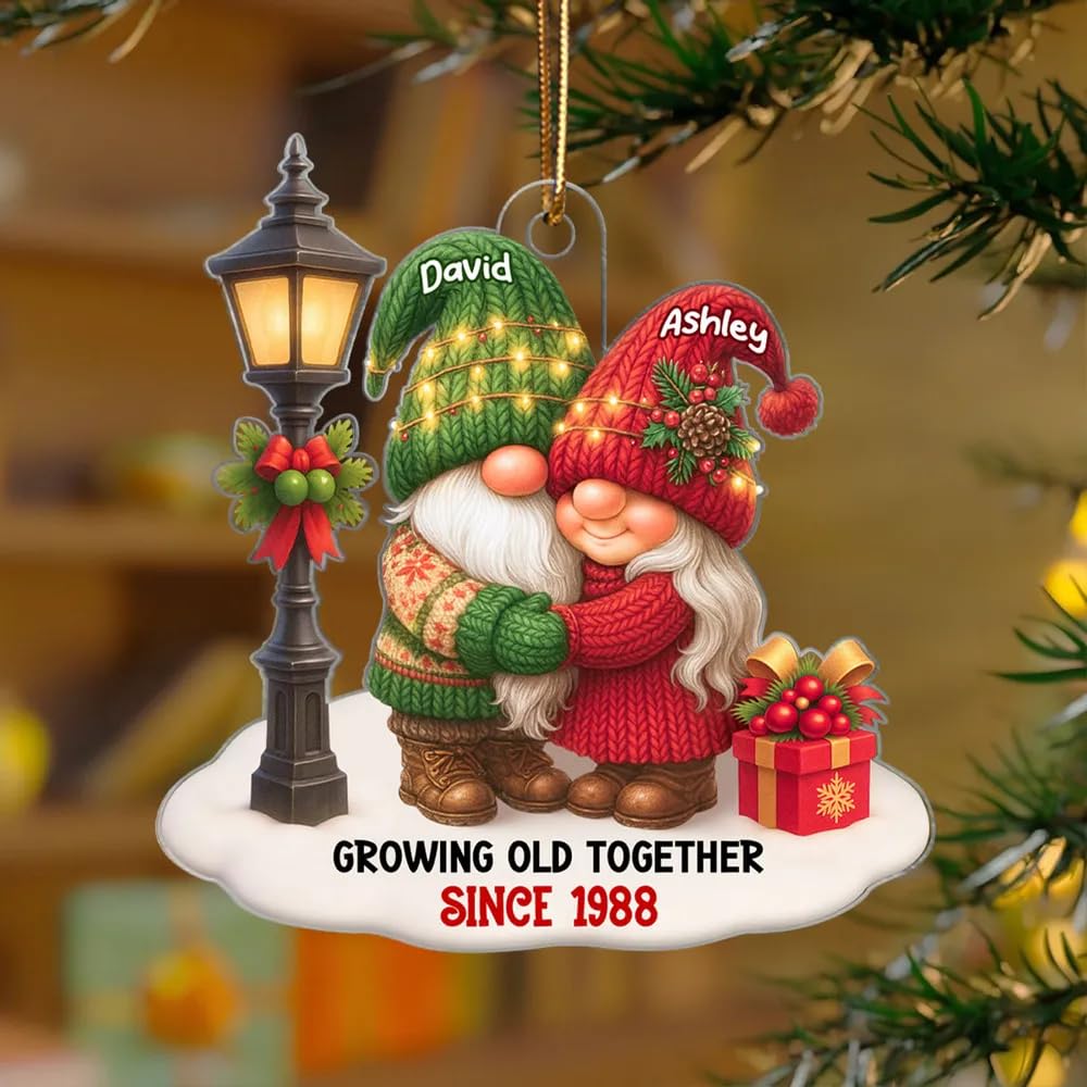 3D effect Gnome Ornament with rustic holiday details