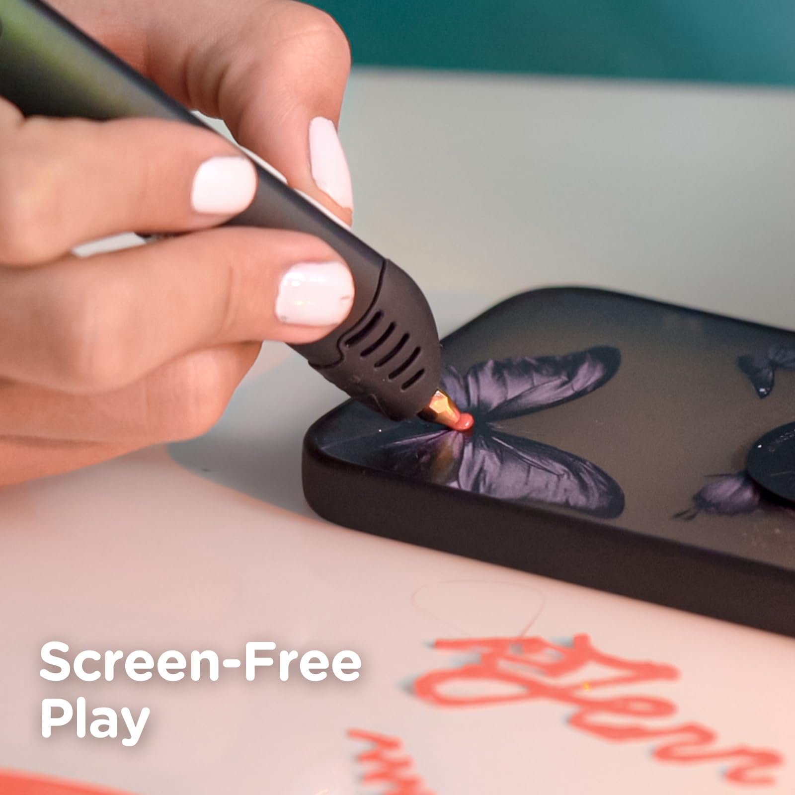 Teens and adults creators using the 3Doodler Flow pen