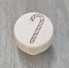 Snowflake and Christmas tree motif stopper from wooden set