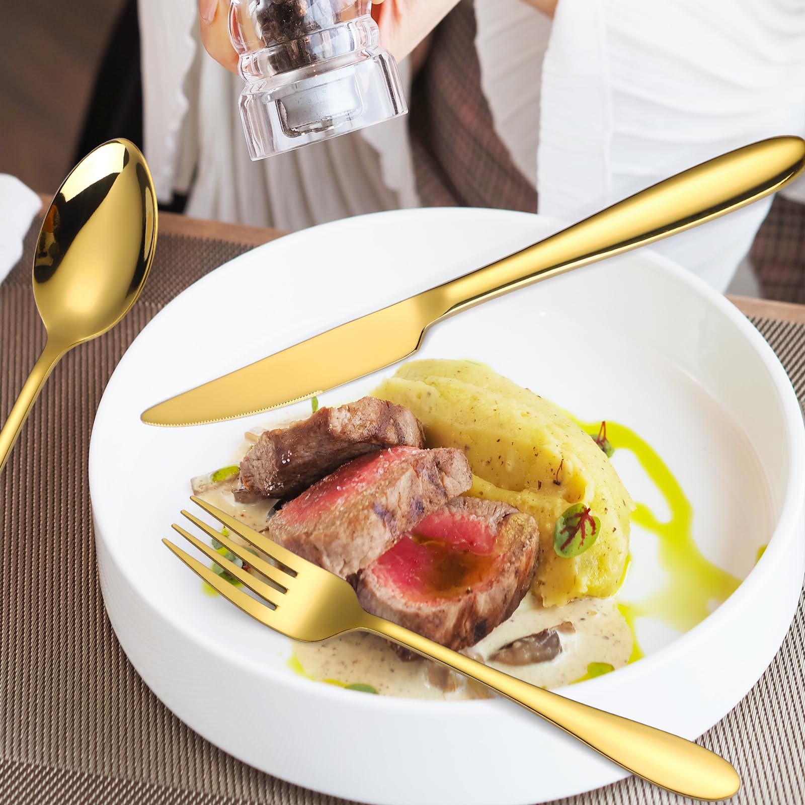 Modern gold flatware design for everyday dining